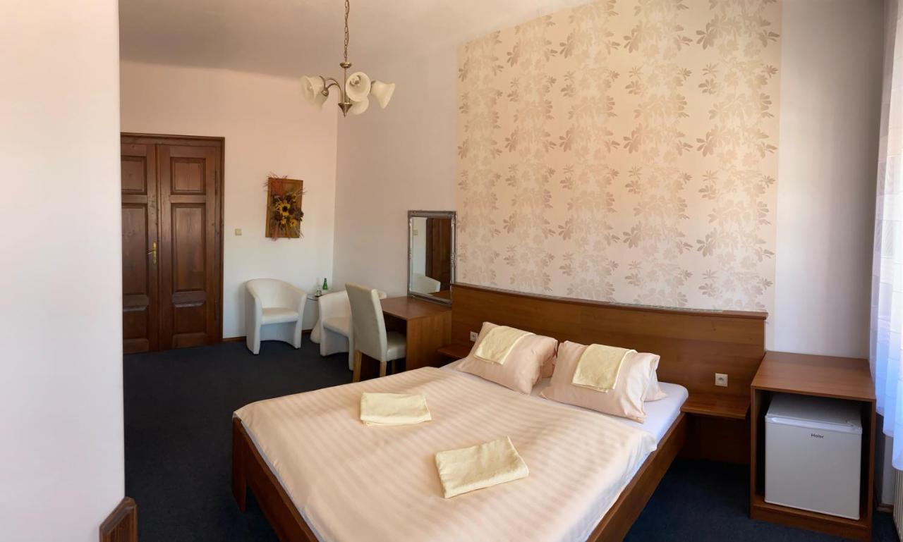 Pension Falko Чески-Крумлов Экстерьер фото