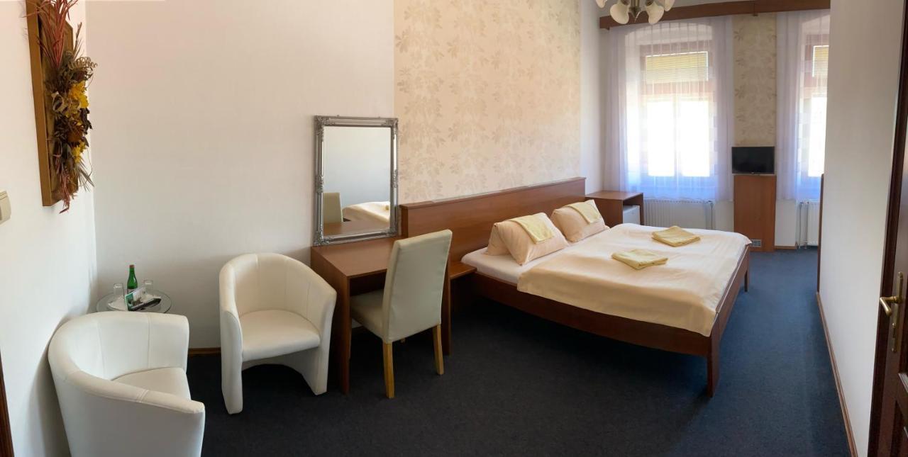 Pension Falko Чески-Крумлов Экстерьер фото