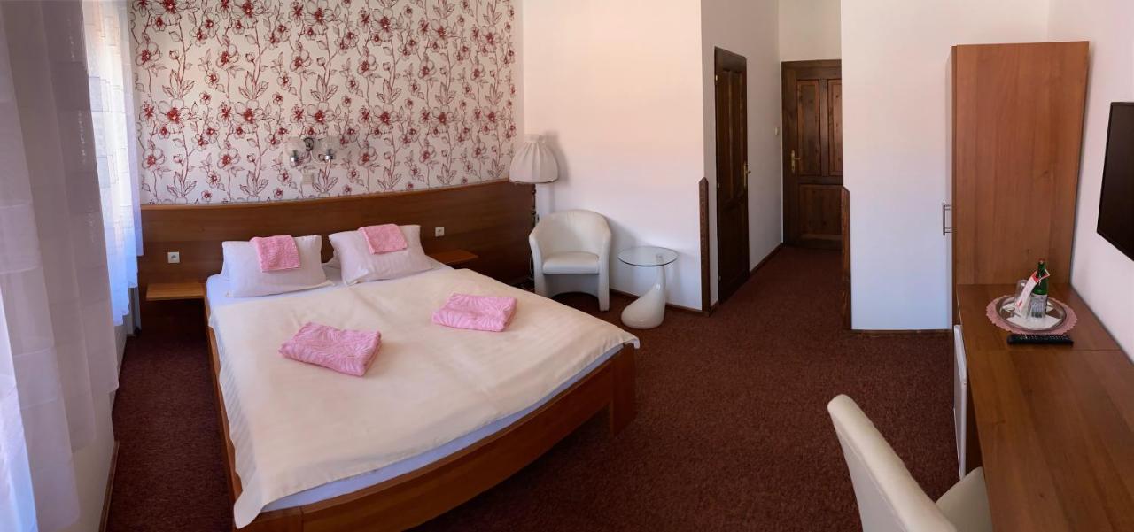 Pension Falko Чески-Крумлов Экстерьер фото
